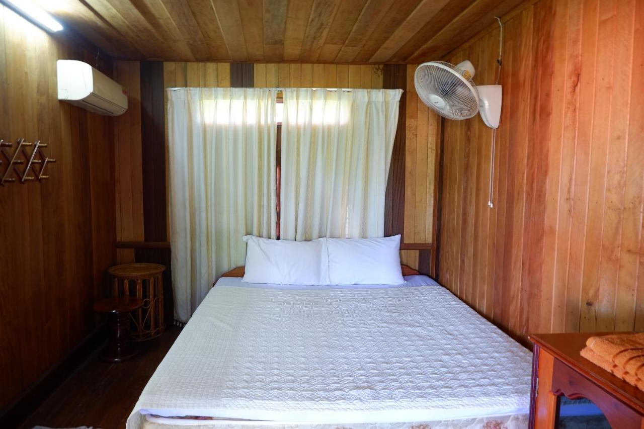 Song Lao Guesthouse Тхакхэк Экстерьер фото