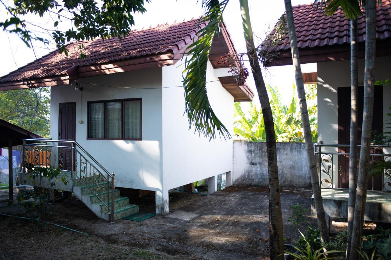 Song Lao Guesthouse Тхакхэк Экстерьер фото