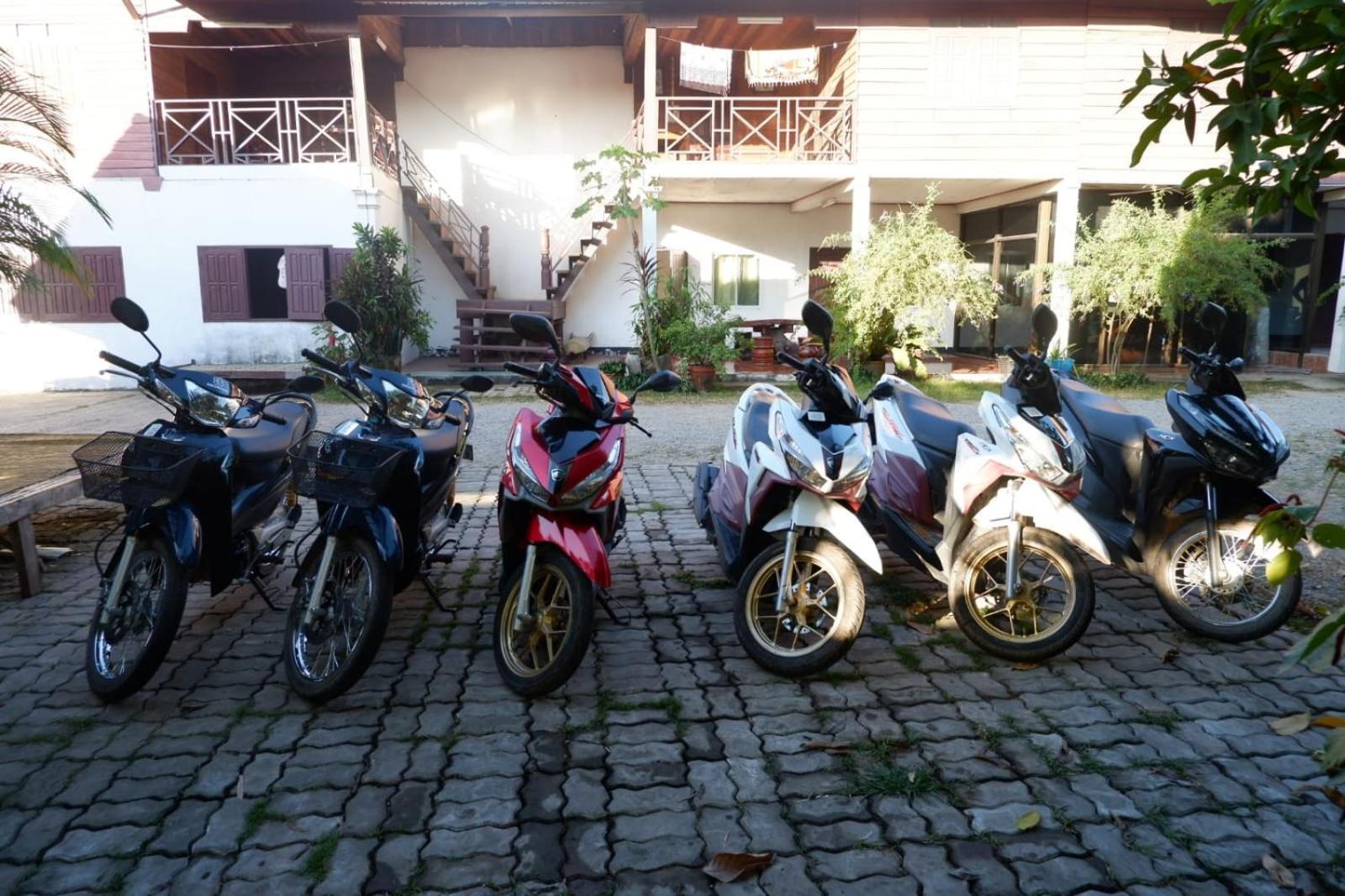Song Lao Guesthouse Тхакхэк Экстерьер фото
