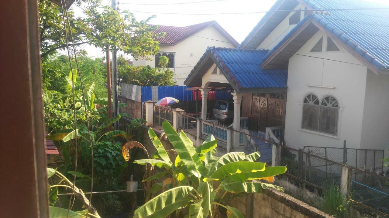 Song Lao Guesthouse Тхакхэк Экстерьер фото