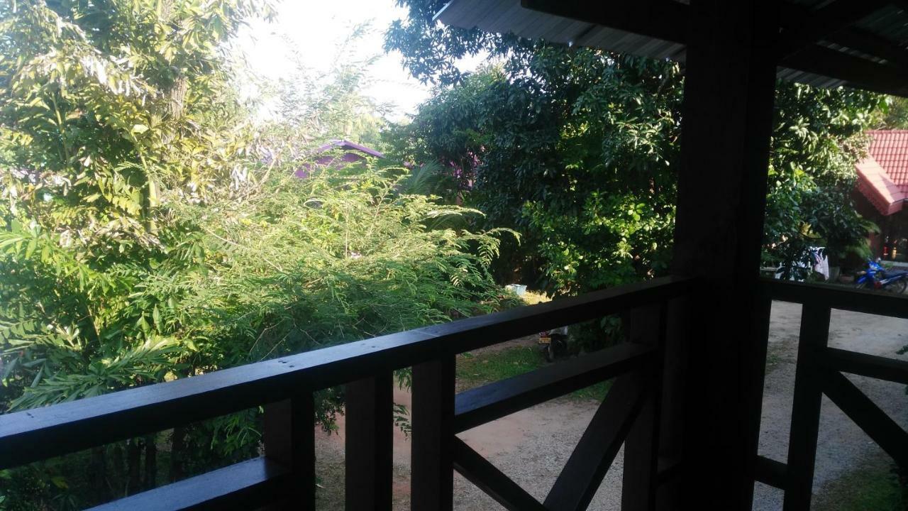 Song Lao Guesthouse Тхакхэк Экстерьер фото